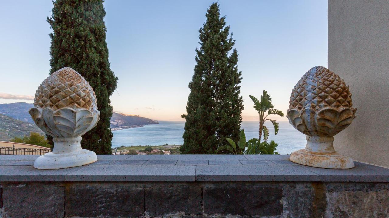 Urbis Taormina, Luxury In The Heart Of With Swimming Pool & Lift Villa Taormina