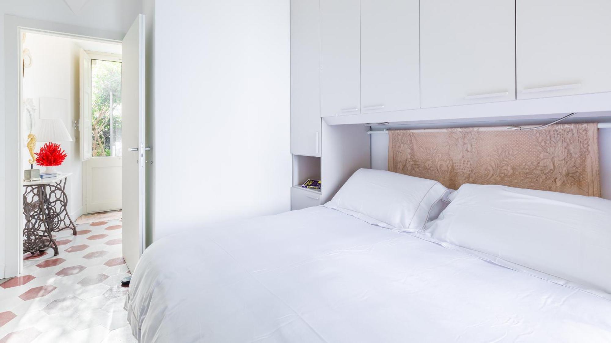 Urbis Taormina, Luxury In The Heart Of With Swimming Pool & Lift