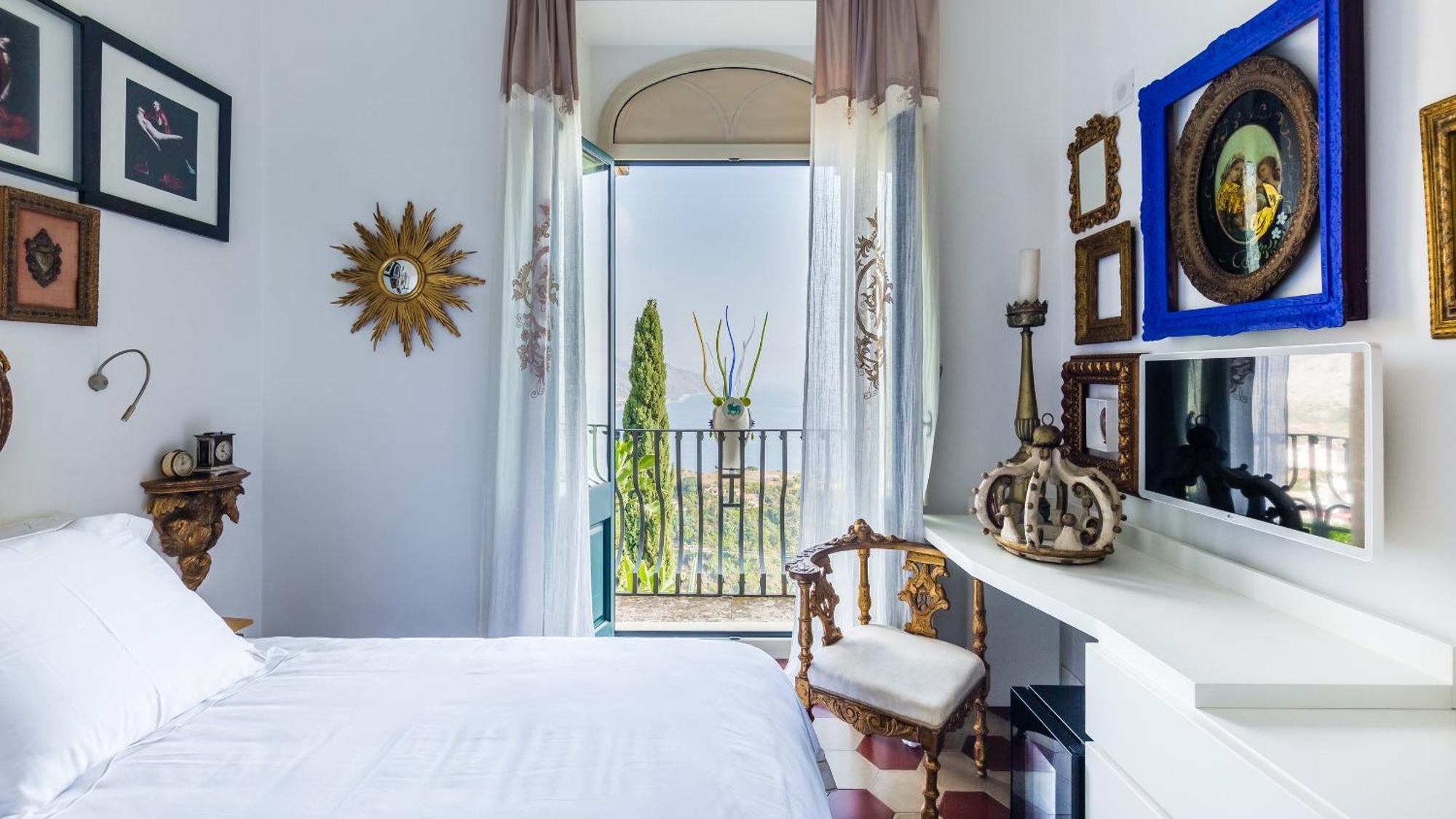 Urbis Taormina, Luxury In The Heart Of With Swimming Pool & Lift